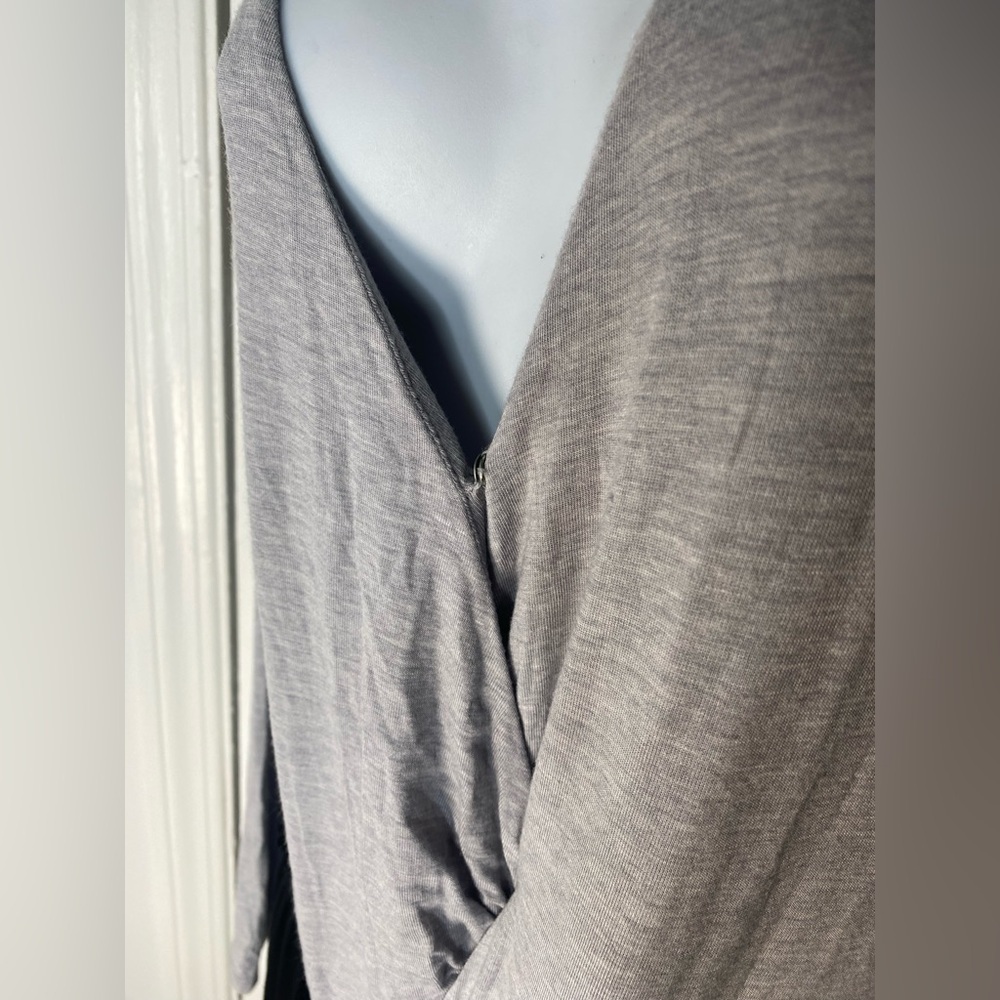 Bordeaux Anthropology Fairbanks Grey Long Sleeve Top w Black Pleated Maxi Skirt - Picture 7 of 9